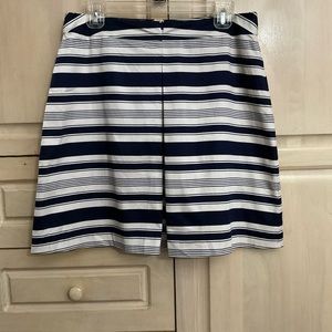 Valerie Bertinelli Short Skirt Size 8 cream/ blue pleated Front Retro Vintage